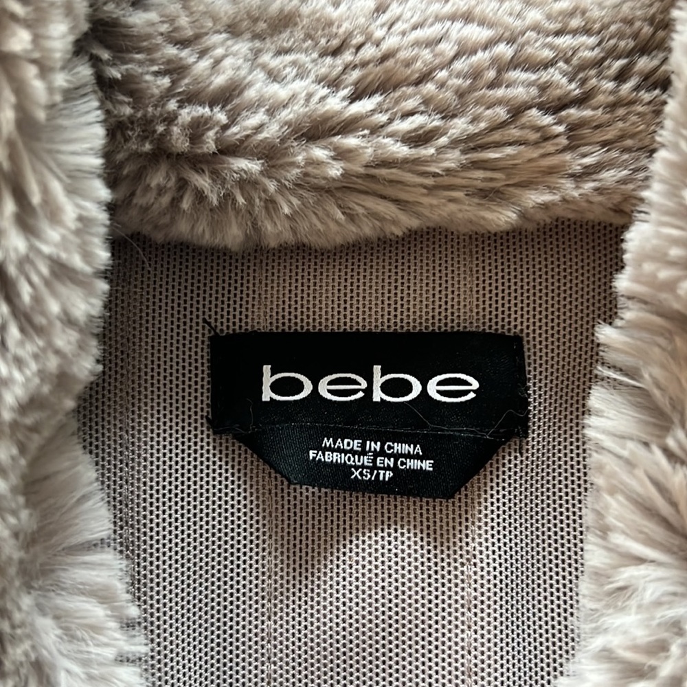 Cropped Jacket - Picture 2 of 4
